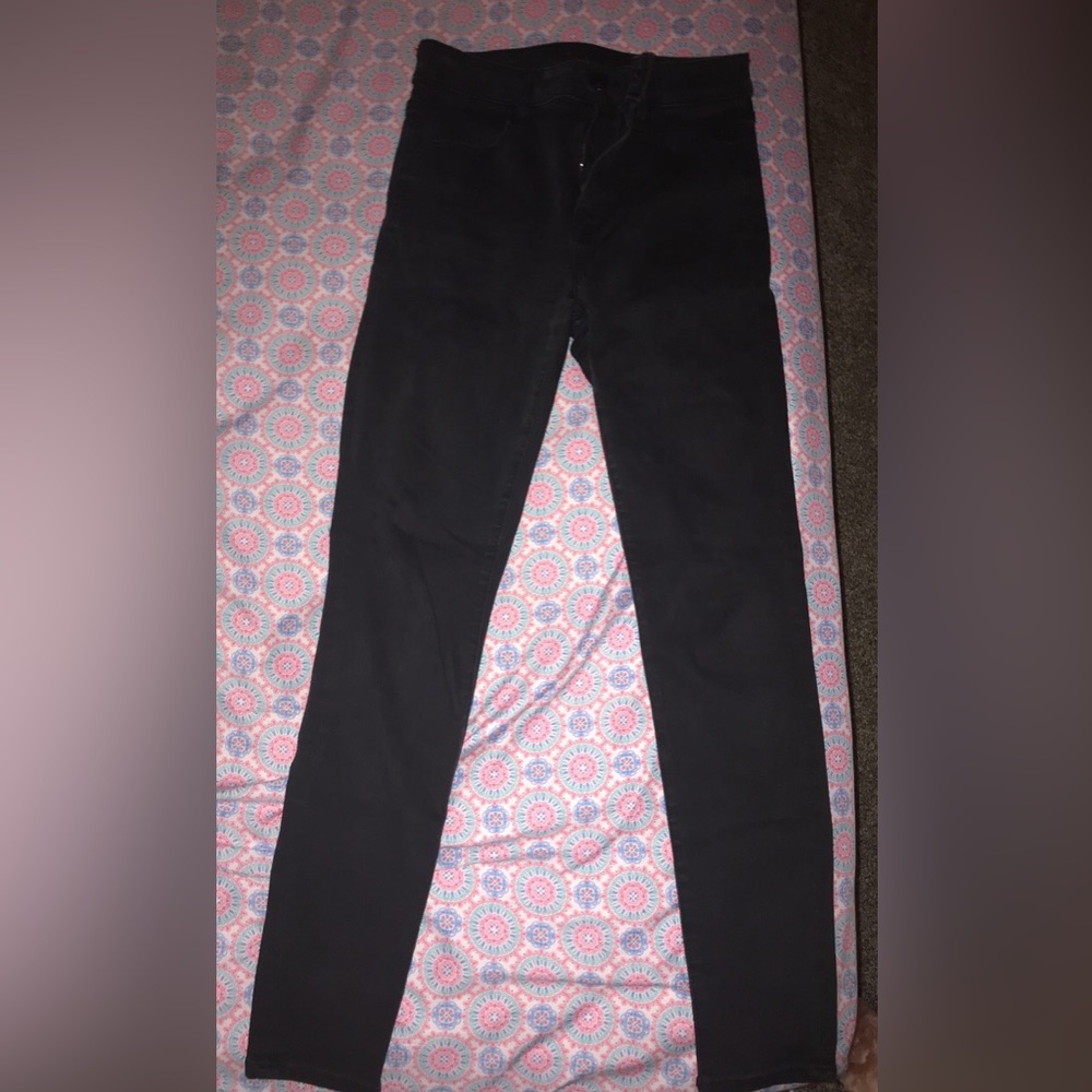 Like new barely worn NO DISTRESS